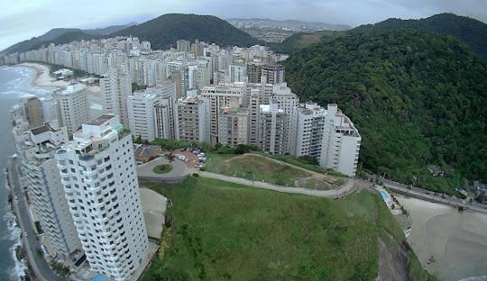 Apto Amplo, Confortavel, Bem Localizado, Asturias Гуаружа Экстерьер фото